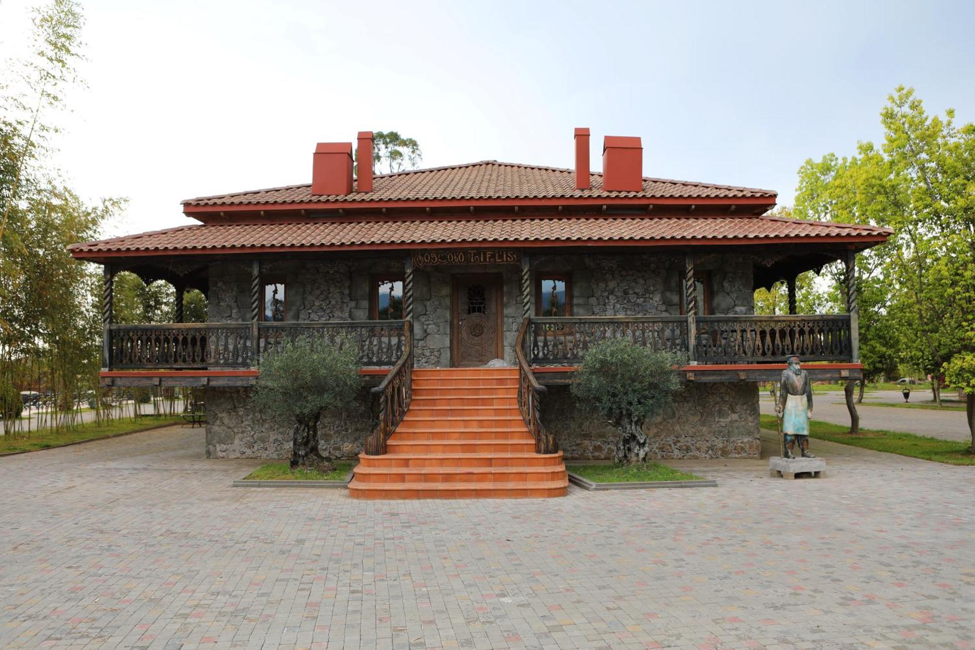 Hotel Chateau Kvirike Boboqvati Εξωτερικό φωτογραφία